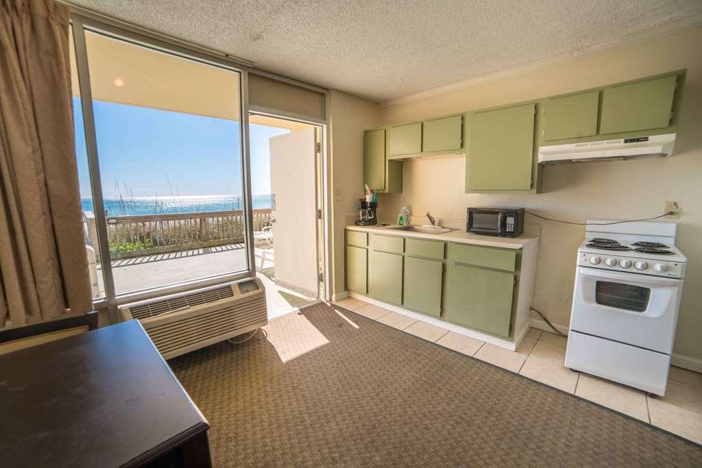 Reef Hotel